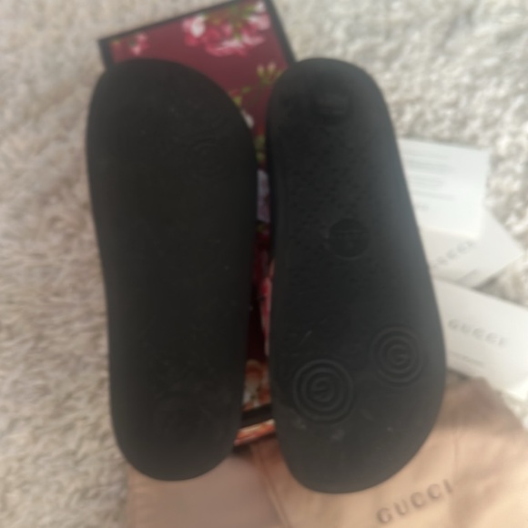 GUCCI floral slides size 7 - Picture 9 of 12